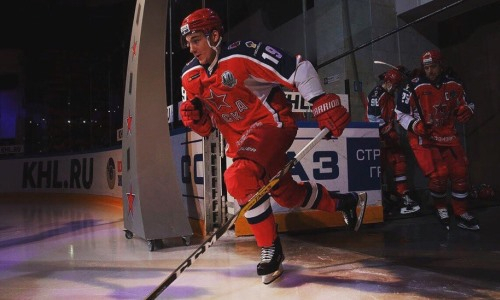 «С удовольствием бы поиграл в КХЛ за „Барыс“». Сын известного форварда завоевал Кубок Петрова и готов подумать о сборной Казахстана