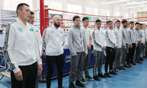 «Очень много серьезных соперников». Галымбек Кенжебаев разобрал состав казахстанских боксеров на чемпионат Азии и высказался о противостоянии Кункабаев — Джалолов