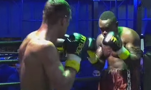 «Он никакой не оппонент». В России раскритиковали соперника чемпиона Азии из Казахстана