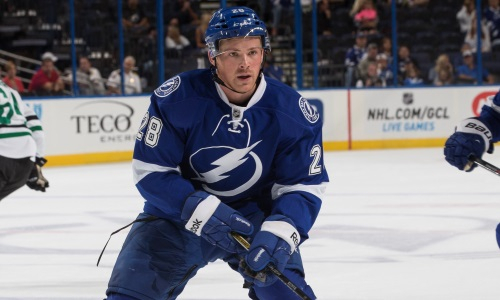 Сыграл в НХЛ и мог бы играть еще. Что нужно знать о новом канадском нападающем «Барыса»