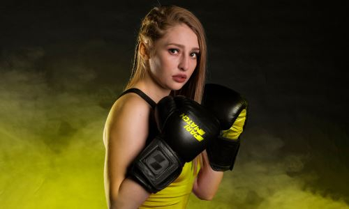 Самая сексуальная боксерша Казахстана поделилась секретом своих побед
