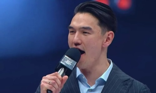 Нурлан Сабуров стал ринг-анонсером на вечере бокса Басты. Видео