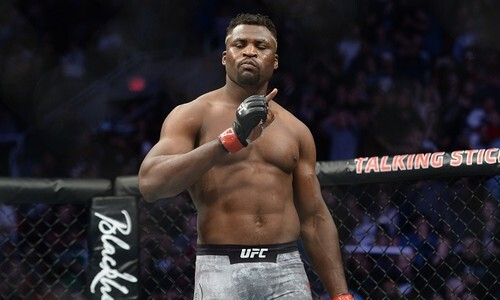 Чемпион UFC в тяжёлом весе Нганну узнал вероятную дату защиты своего титула