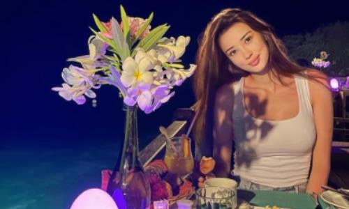 «Зацените малышку». Сабина Алтынбекова восхитила колоритным фото и раскрыла особенности своего характера