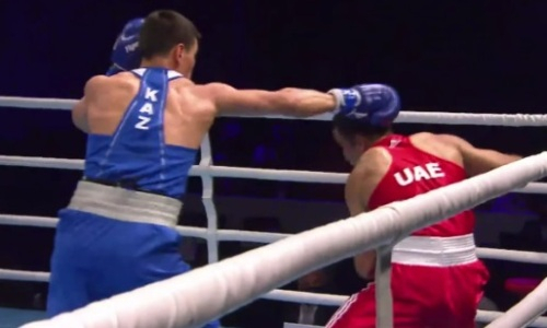 Видео боя с двумя нокдаунами казахстанского боксера на чемпионате Азии-2021