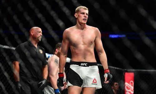 «Это вносит свои неудобства». Волков объяснил прерванную подготовку и поездку в Казахстан перед боем в UFC