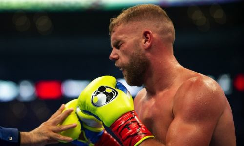 Сондерс впервые показался на людях после «Канело» и тут же оскандалился. Видео