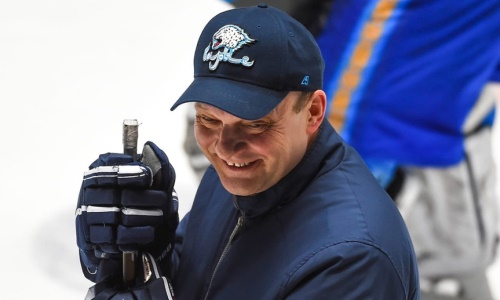 «Барыс» выступил с обращением к своему тренеру