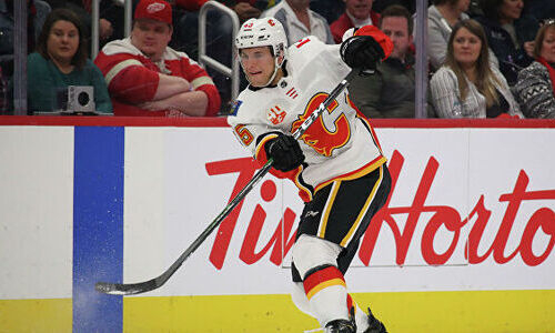 «Локомотив» после подписания экс-форварда «Барыса» решил усилиться защитником «Калгари»