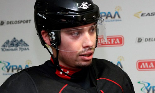 Клуб чемпионата Казахстана расстался с двумя российскими хоккеистами