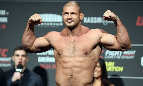 «Моя конкретная предъява к нему личная». Экс-боец UFC объяснил свою неприязнь к Минееву