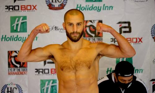 Нокаутированный Головкиным экс-чемпион мира прошел взвешивание перед боем с «Пантерой»