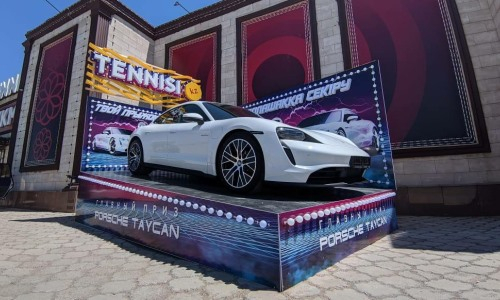 БК Tennisi.kz показали новый Porcshe Taycan!