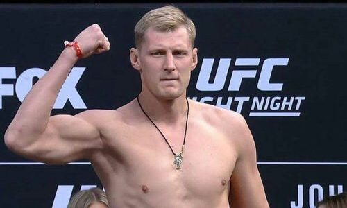 «Победа над Ганом выведет меня на титул». Российский тяжеловес нацелился на пояс чемпиона UFC