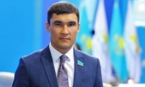 «Теперь к женскому боксу будет отдельное внимание». Сапиев высказался о триумфе казахстанок на ЧА-2021