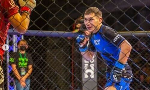 Казах на глазах Федора Емельяненко стал чемпионом России по MMA