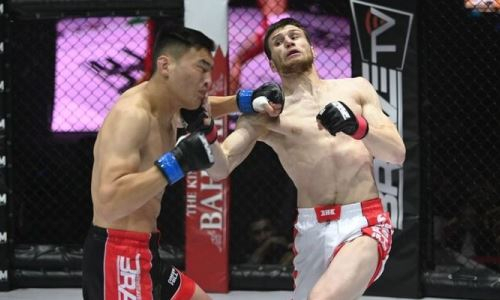 Нокаут казахстанского бойца брутальным апперкотом отметили за рубежом. Видео