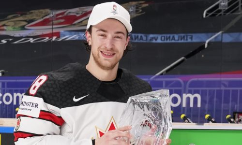 Определен самый ценный хоккеист чемпионата мира. Он набрал два очка в матче с Казахстаном