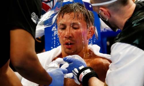 Головкин вызвал тревогу фанатов своим новым фото