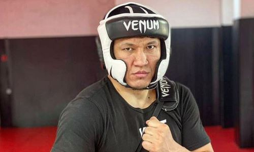 «Обязательно что-то случается!». Куат Хамитов выразил опасения перед боем с украинцем в Казахстане 