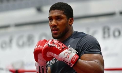 «Это бой, который может пустить его карьеру под откос». Хирн предупредил Джошуа об опасности Усика