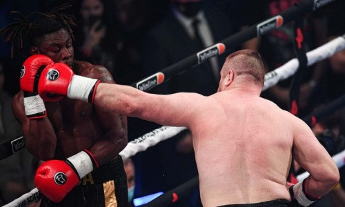 Вячеслав Дацик второй раз за пять месяцев побил одного африканца