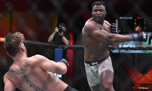 «Вот это зверюга». Подписчики оценили фото, как изменилась форма чемпиона UFC за три года