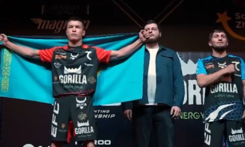 Казахстанские бойцы провели битву взглядов с соперниками перед первым турниром EFC в Алматы. Видео