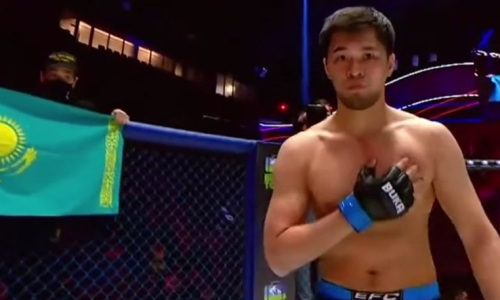 Казахстанский файтер проиграл россиянину в промоушне Хабиба Нурмагомедова
