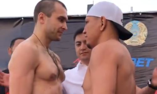 Куат Хамитов провел дуэль взглядов с украинским файтером перед боем в Атырау. Видео