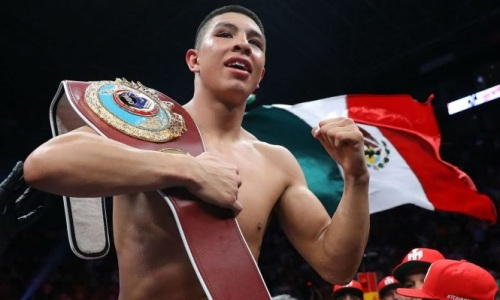 Мунгия не смог уронить Шеремету в бою за титул WBO в весе Головкина