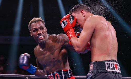 «Имеет странную одержимость». В США оценили шансы на бой Головкин — Чарло