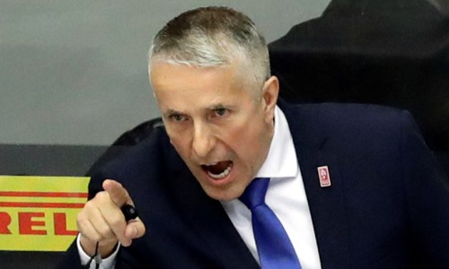 Новый наставник форварда сборной Казахстана в КХЛ номинирован на премию лучшему тренеру сезона в Европе