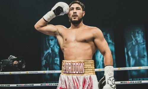 За какие титулы Садриддин Ахмедов будет биться с «убийцей проспектов». Появилась официальная информация