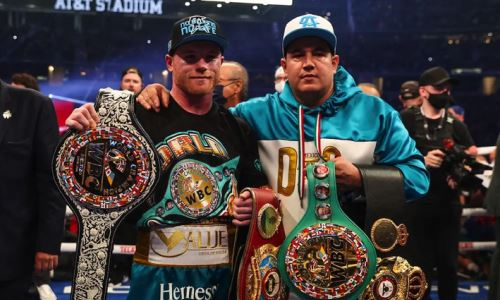 «Люди хотят видеть бой с Головкиным». «Канело» подвергли критике за выбор соперника