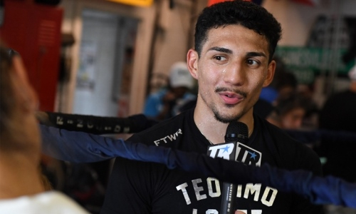 «Он не хочет драться со мной». Теофимо Лопес раскритиковал Джервонту Дэвиса за выбор соперника