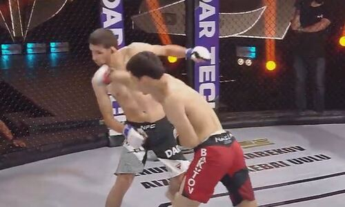 «Все сказал в бою». Казахстанские файтеры отреагировали на нокаут дерзкого россиянина на турнире в Алматы