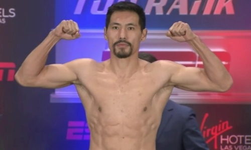 Жанибек Алимханулы прошел взвешивание перед боем с Робом Брантом. Видео