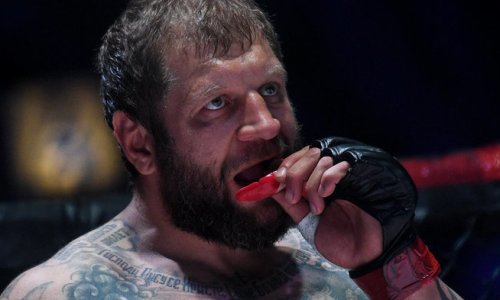 «С удовольствием». Казахстанский файтер собрался деклассировать Александра Емельяненко