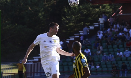 «Тобол» и «Кайрат» поделили очки в драматичном матче с автоголом и удалением. Видео