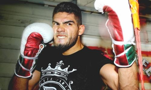 «Отниму их души одну за другой». Чемпионы-полутяжи из России получили жесткую угрозу