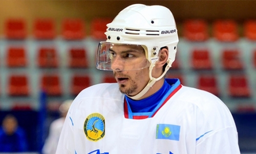 Казахстанский клуб продлил контракт с защитником