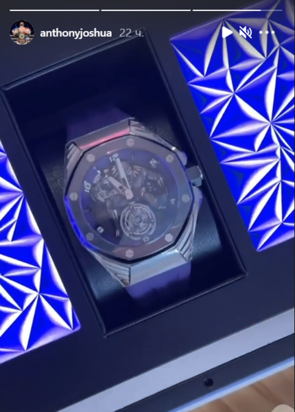Энтони Джошуа показал свои новые часы за 167 тысяч долларов. Фото