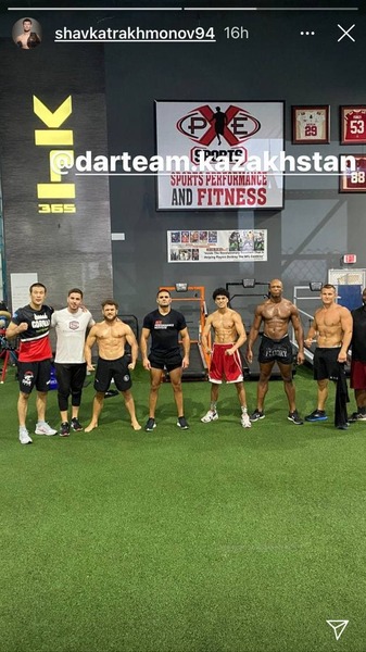 Шавкат Рахмонов продолжает тренировки в топовом зале ММА перед своим возвращением в UFC. Фото