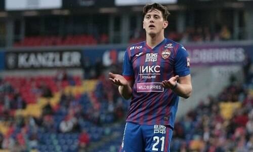 Главный тренер клуба Ла Лиги лично позвонил одноклубнику Зайнутдинова, чтобы переманить его в Испанию