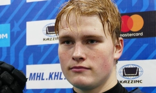 Клуб чемпионата Казахстана продлил контракты с двумя хоккеистами