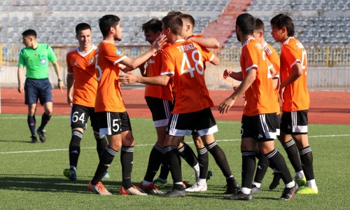 «Шахтер-Булат» отправил пять мячей в ворота «Байконура» в матче Первой лиги