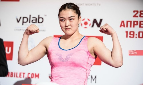 Побеждавшая бойца UFC казахстанская файтерша сразится с узбечкой в Алматы