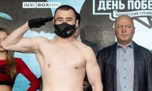 Казахстанский боксер сразится против экс-претендента на титул чемпиона мира