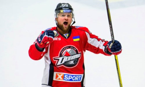 Нападающий из ВХЛ перешел в клуб чемпионата Казахстана